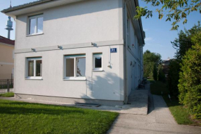 Гостиница An der Alten Donau  Вена